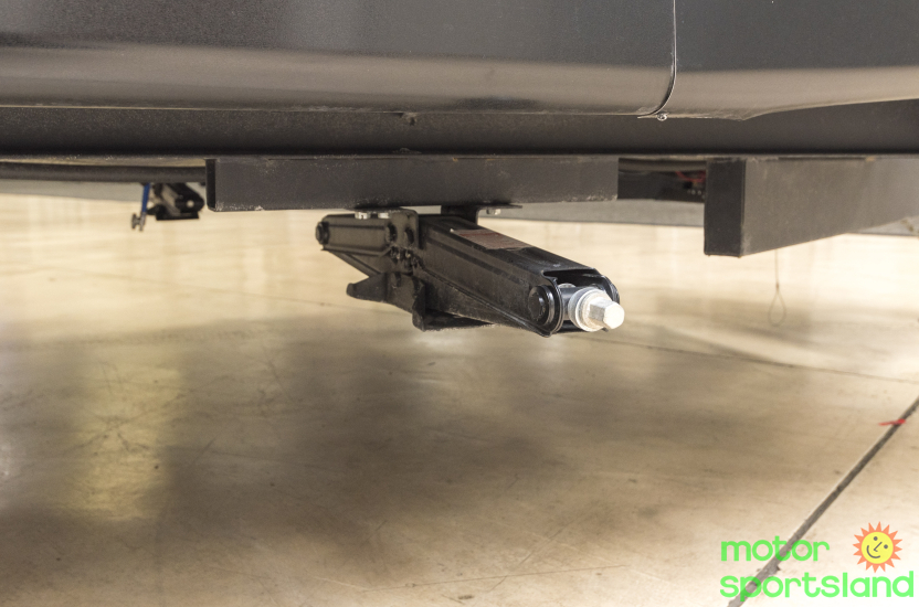 Sportsmen 241RKSE — stabilizer jack