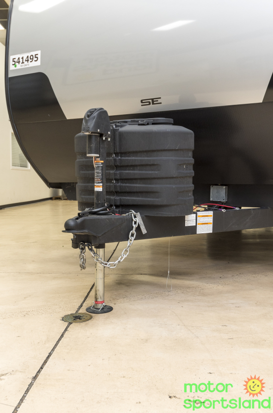 Sportsmen 241RKSE — tongue jack
