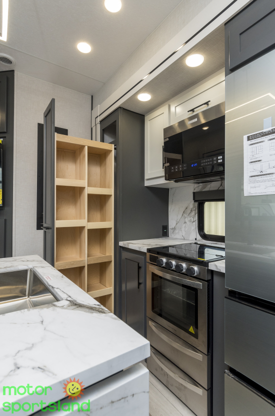 Sportster 3915X — kitchen