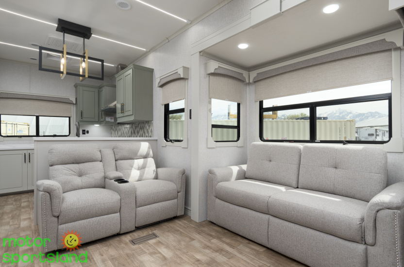Redwood 401LK — living dinette