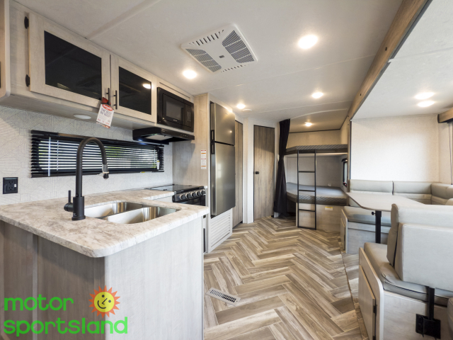 Zinger 270BH — kitchen