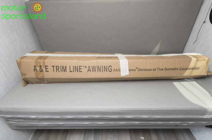 8000 ROK — awning