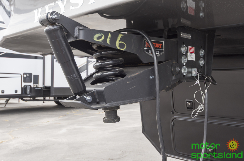 Raptor 441 — tongue jack