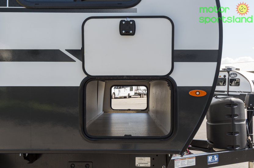 R-POD 185 — pass through storage