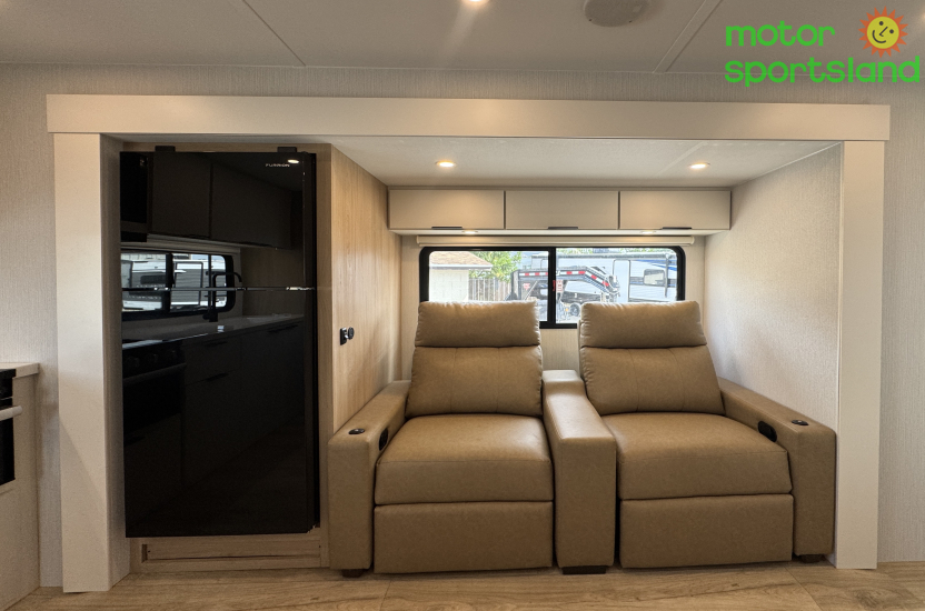 Thrive 24RKS — living dinette