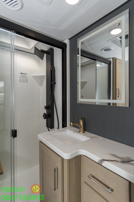 Raptor 430 — bathroom