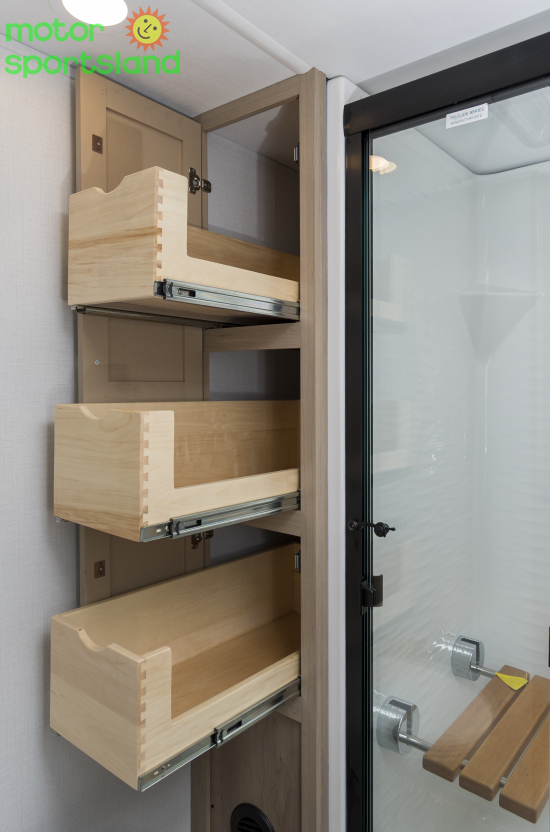 Raptor 430 — closet storage