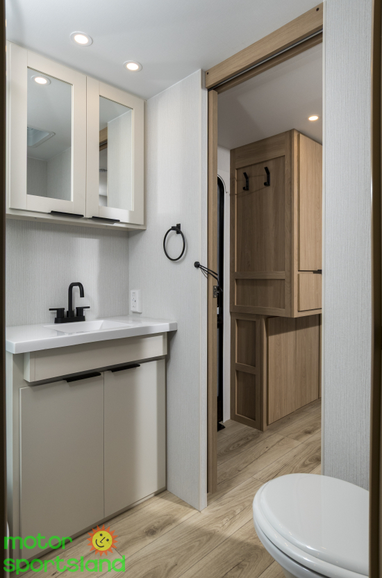 Thrive 26FKD — bathroom