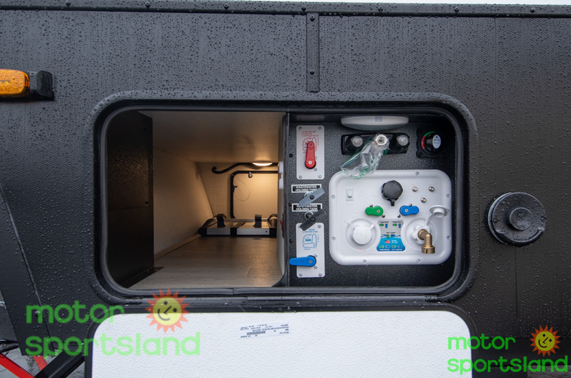 Overland 240TKR — pass through storage