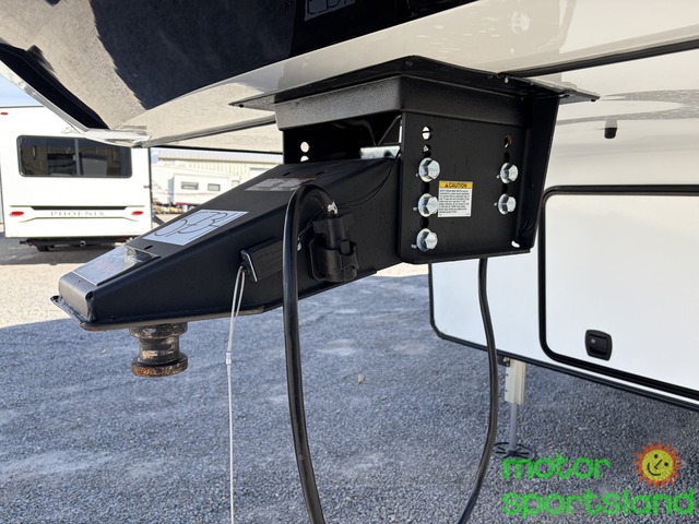 Stealth 4114GX — tongue jack