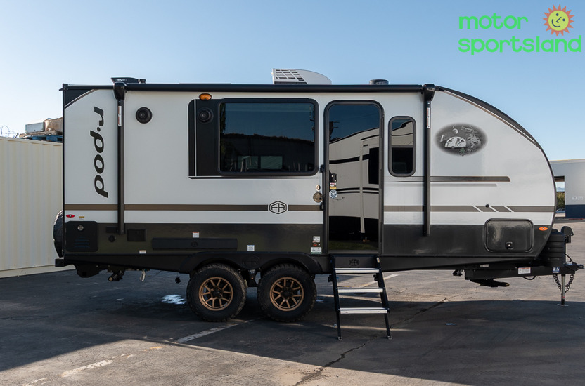 R-POD 197 — living dinette