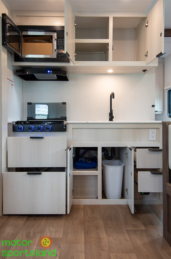 Access 25BH — kitchen