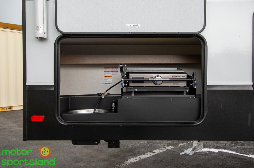 Durango 286BHD — entry door