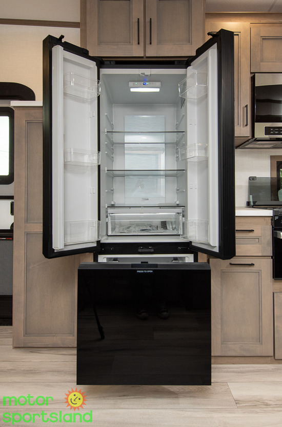 Durango 286BHD — refrigerator