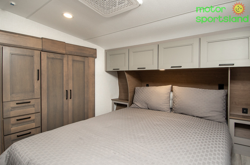 Durango 286BHD — bedroom