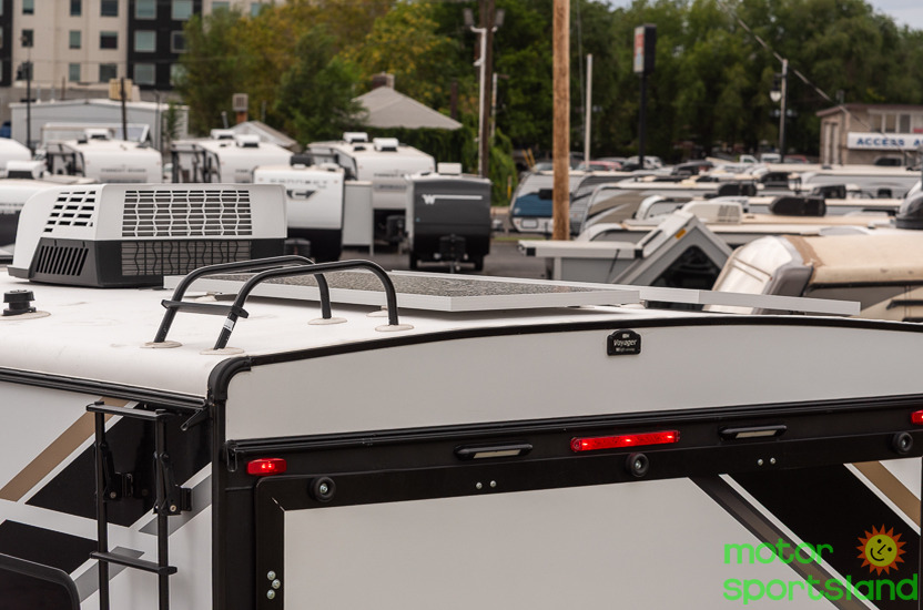 Stealth 2800 — roof solar