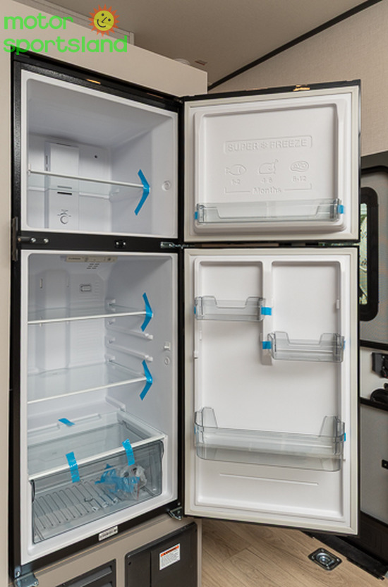 Stealth 2800 — refrigerator
