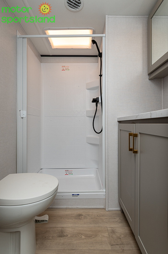 Stealth 2800 — bathroom