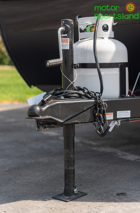 Sportsmen 130RD — tongue jack