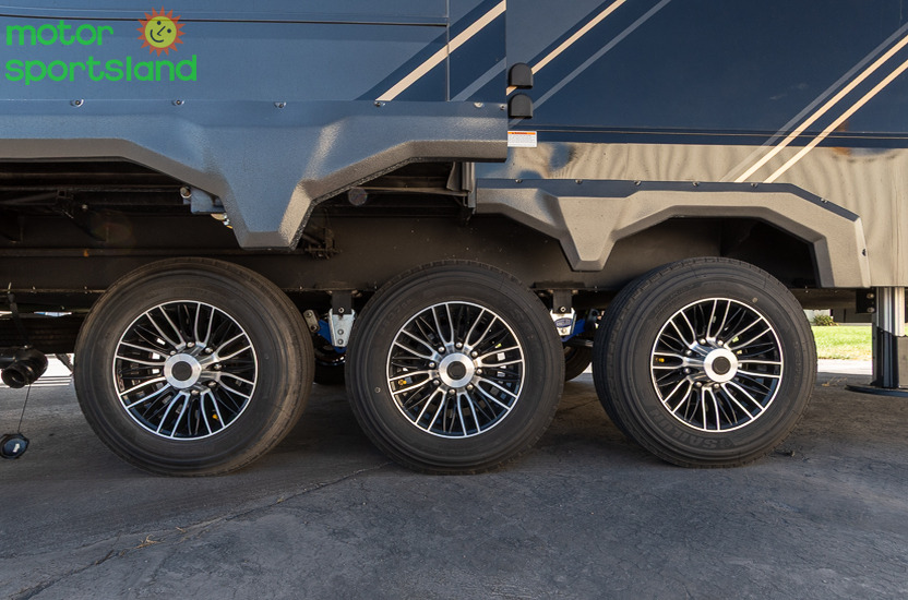 Raptor 441 — exterior side