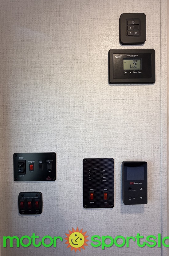 R-POD 194 — control panel