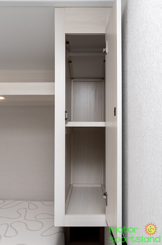 Access 16RB — closet storage