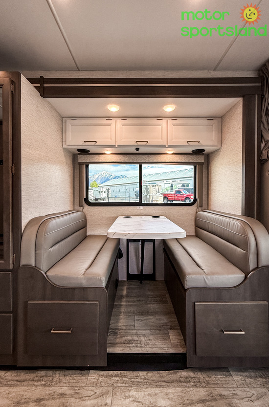 Chateau 27P — living dinette
