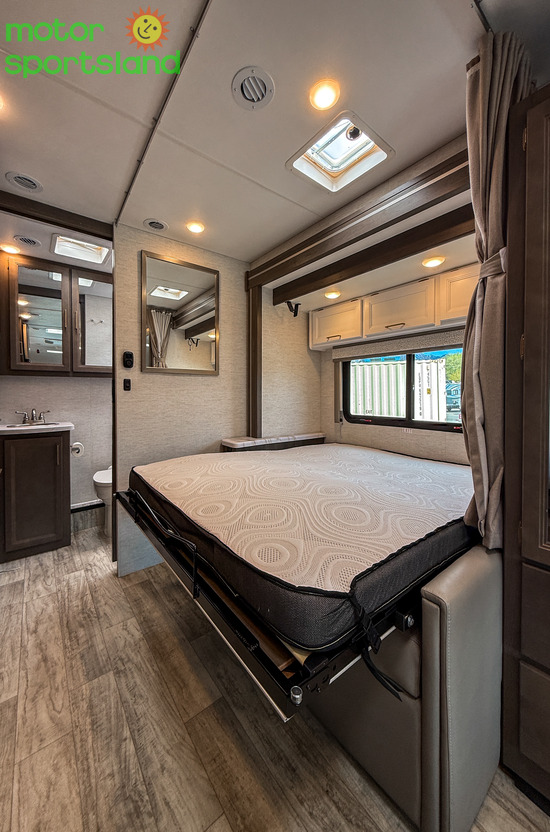 Chateau 27P — bedroom